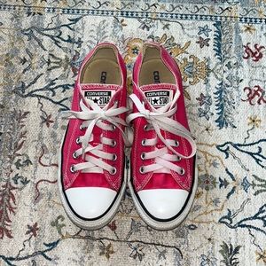 Converse Low Top Sneaker